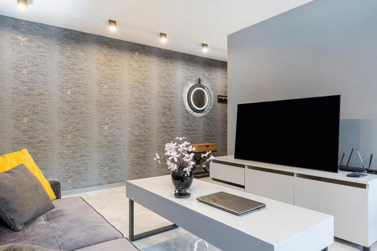 Apartment Osiedle Piastowskie By Renters Poznan